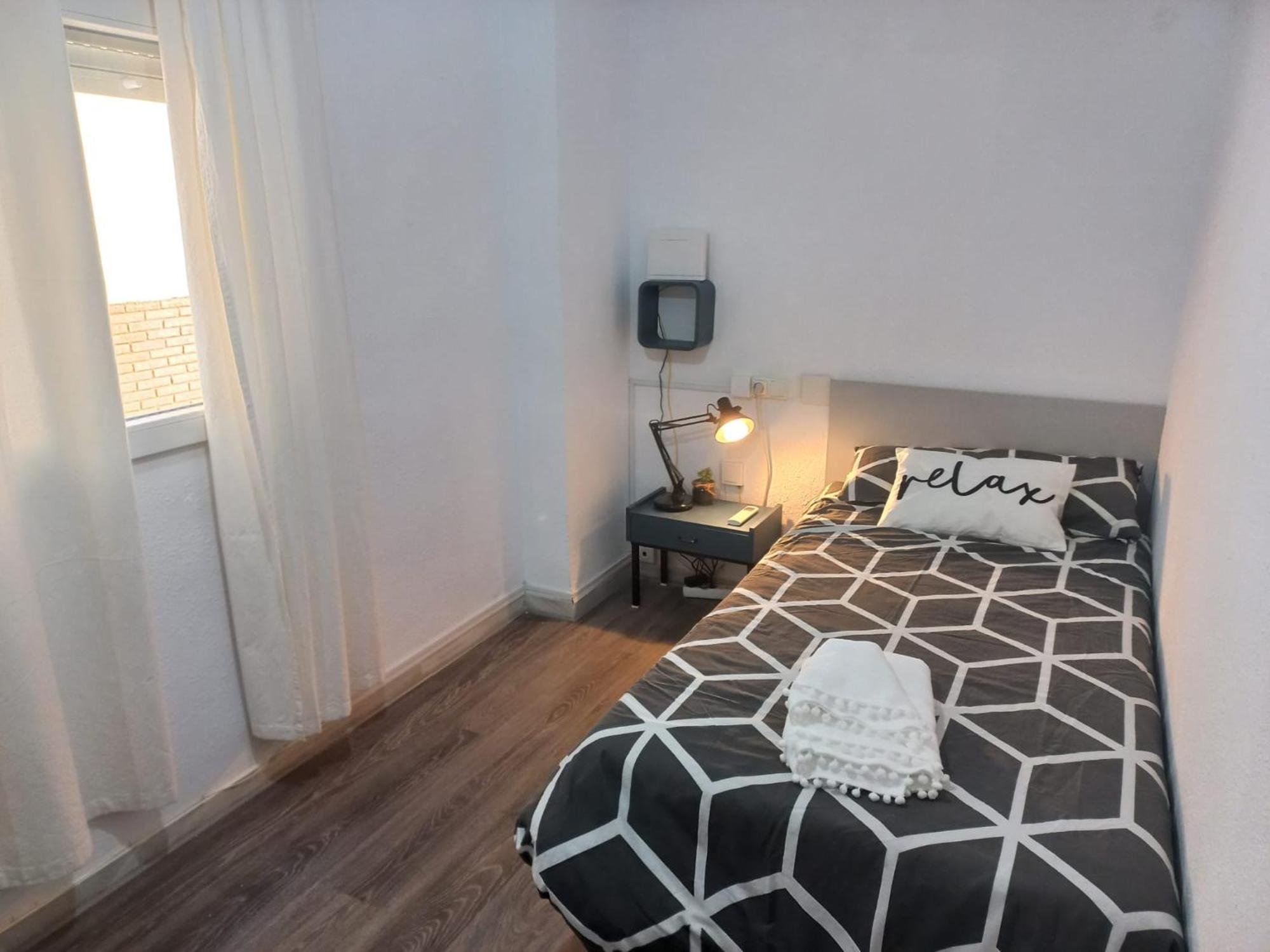 Apartamentos Centricos A 10 Min De La Playa Almeria Luaran gambar